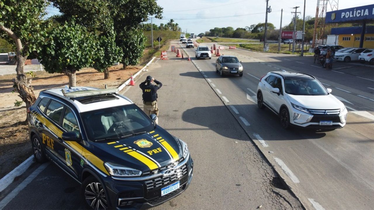 Imagem da notícia: 98 pessoas morreram em rodovias federais no Corpus Christi Imagem da notícia: 98 pessoas morreram em rodovias federais no Corpus Christi