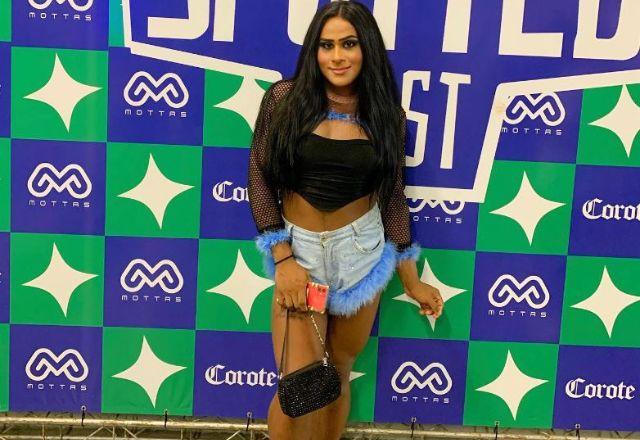 Flávia Big Big