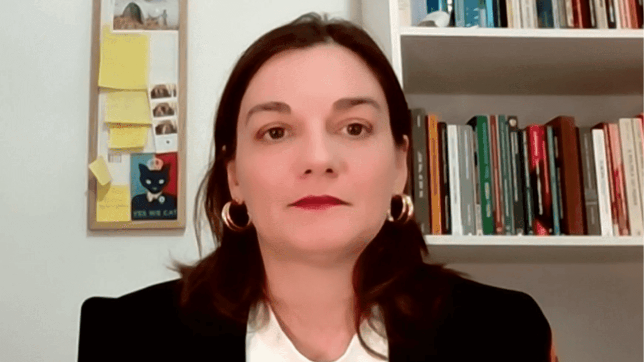 Milei rompe tradição diplomática, diz especialista