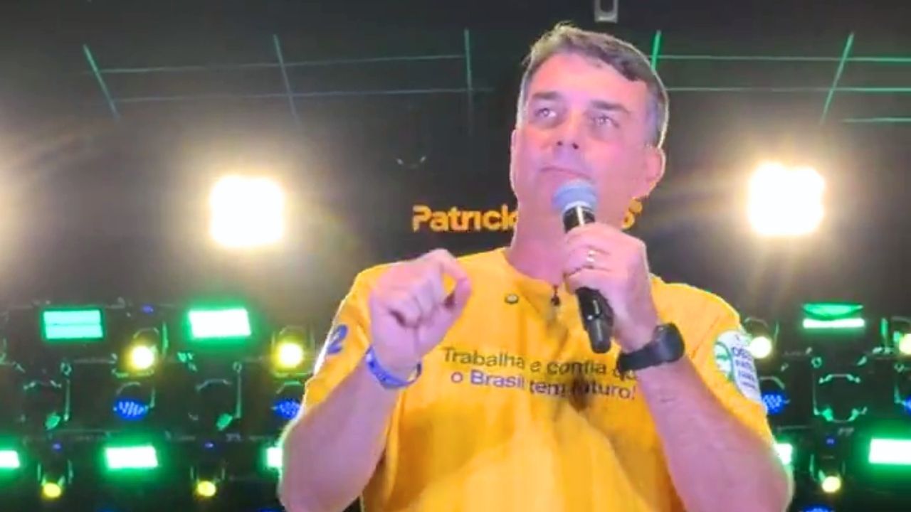 Flávio chama Moraes de “tirano”: “não vou baixar a cabeça” Flávio chama Moraes de “tirano”: “não vou baixar a cabeça”
