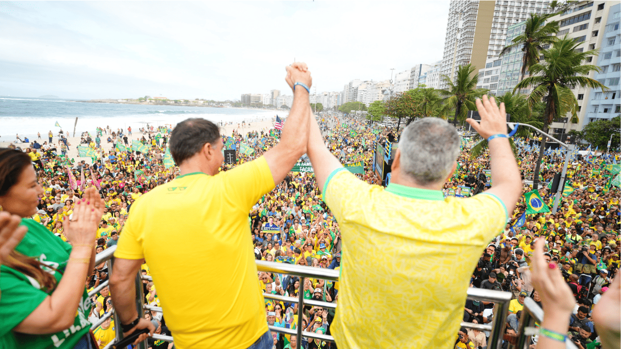 Flávio defende Gaspar e chama acusação de “fake news” Flávio defende Gaspar e chama acusação de “fake news”
