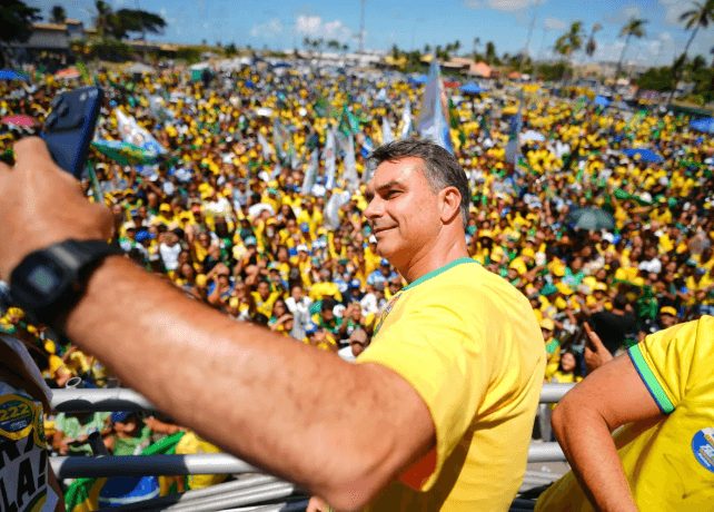 Direita ganha 3 milhões de votos no Nordeste desde 2018   