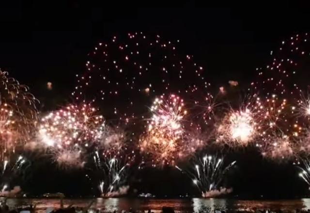 Fogos de artíficio em Copacabana