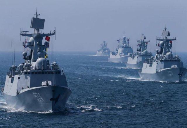 Foram detectados um helicóptero e três navios do Exército Popular de Libertação da China próximos à ilha | Reprodução