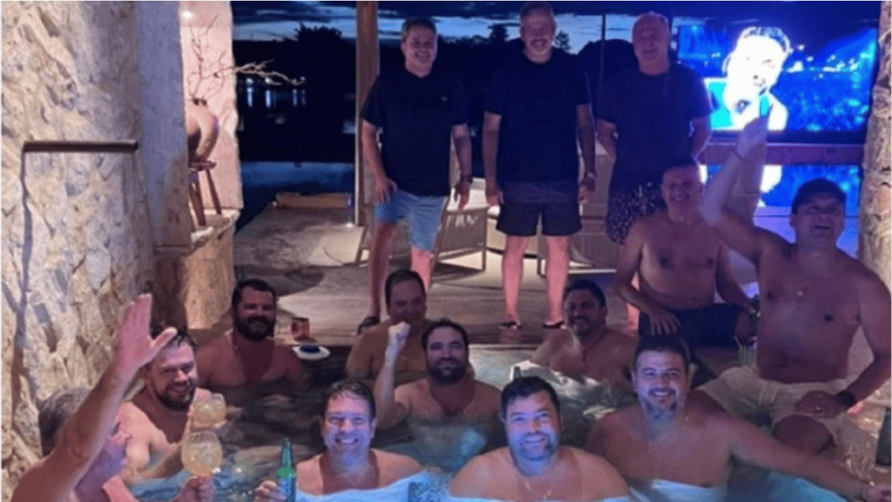 Foragido, Ramagem diz que foto com políticos foi em 2023 Foragido, Ramagem diz que foto com políticos foi em 2023