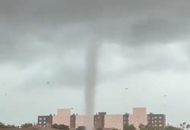 Tornado foi flagrado por moradores de Pelotas | Reprodução