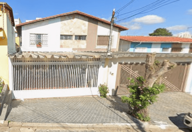 Fachada da casa onde o caseiro Albino Castro dos Santos, de 66 anos, foi encontrado morto, em São Bernardo do Campo, no ABC Paulista | Foto: Reprodução/Google Maps - 21.01.2026
