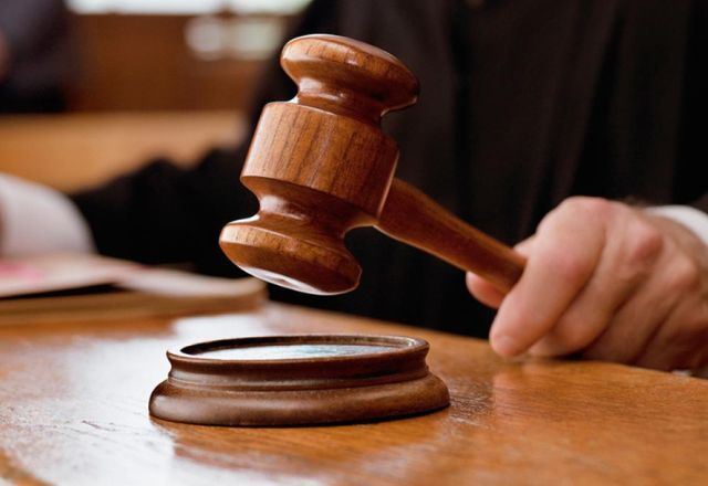 Homem que matou morador de rua por dívida de R$ 50 é condenado a 27 anos de prisão Homem que matou morador de rua por dívida de R$ 50 é condenado a 27 anos de prisão