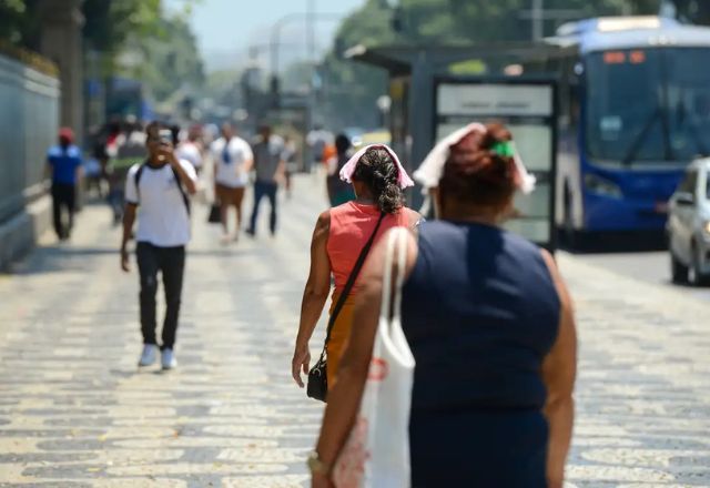 Temperaturas devem atingir 44ºC nesta terça-feira (18) | Agência Brasil