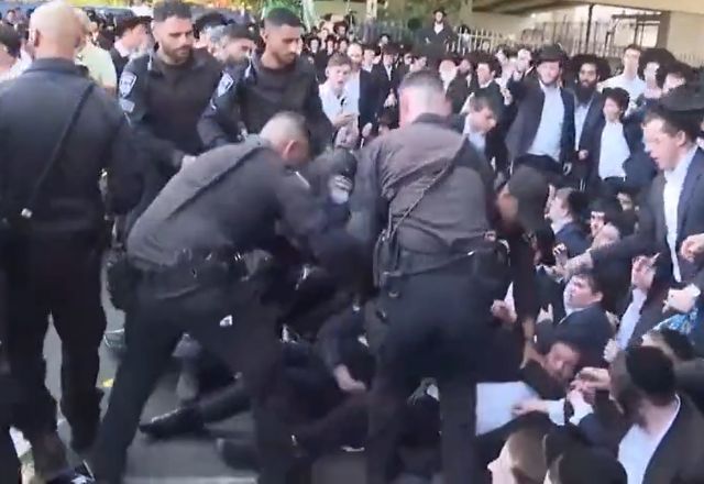 Grupo bloqueio importante rodovia no centro de Israel por duas horas | Reprodução