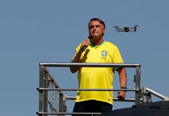 Ex-presidente Jair Bolsonaro em ato no Rio de Janeiro | Agência Brasil