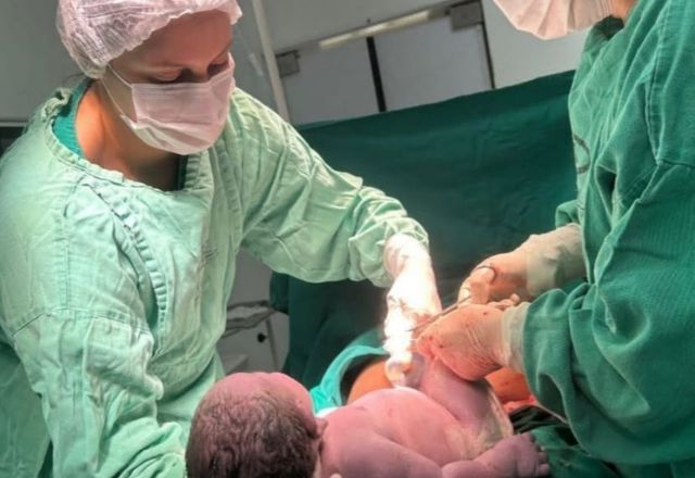 Bebê João Vitor nasceu com 6,266 kg | Divulgação/Hospital Nossa Senhora Auxiliadora