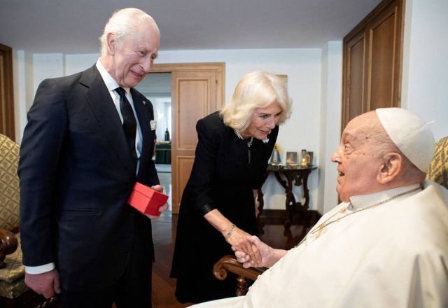 Rei Charles III e Rainha Camilla visitam Papa Francisco no Vaticano | Reprodução/Royal Family