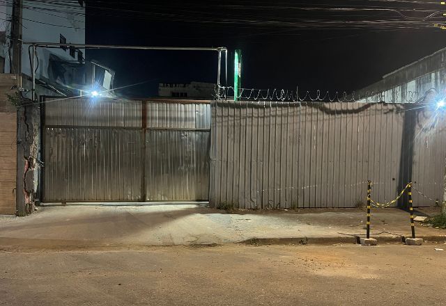 Terreno invadido pelos falsos flanelinhas | Abraão Ramos/SBT