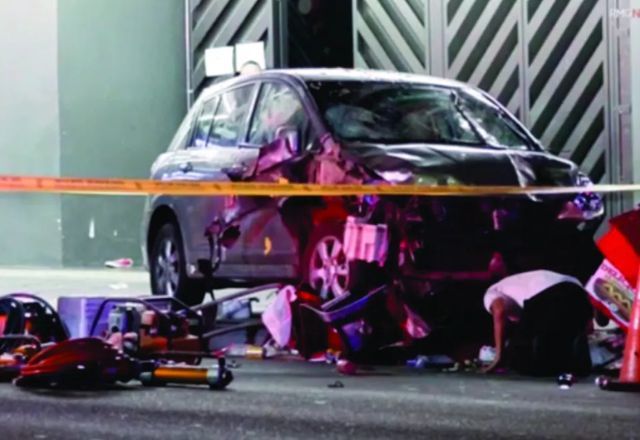 EUA: Motorista acusado de atropelar multidão é indiciado por 37 tentativas de homicídio