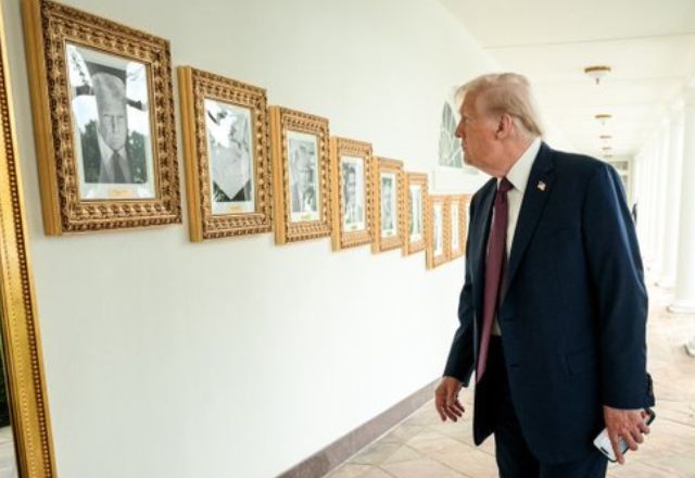Trump troca retrato de Biden na Casa Branca por "caneta automática" | Divulgação/White House