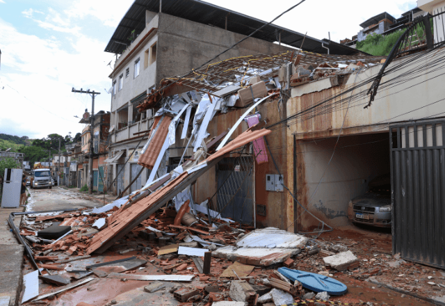 Casas são destruídas após fortes chuvas no bairro Cerâmica, em Juiz de Fora (MG) | Foto: Tomaz Silva/Agência Brasil - 25.02.2026