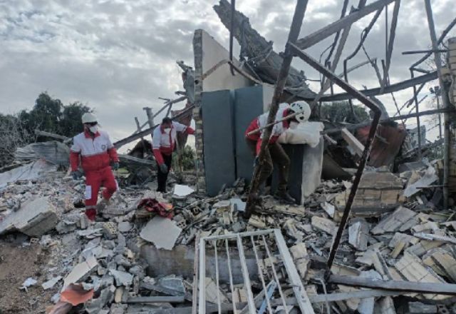 Bombardeios atingiram 131 cidades iranianas nos últimos dois dias | Divulgação/Crescente Vermelho