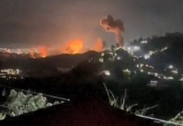 Explosões forma ouvidas durante a madrugada deste sábado (3) em várias regiões do país | Reprodução