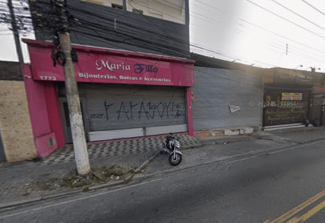 Avenida João Paulo II, altura do número 1773, no bairro Jardim Santa Tereza, em Embu das Artes (SP) | Foto: Reprodução/Google Maps - 27.01.2026