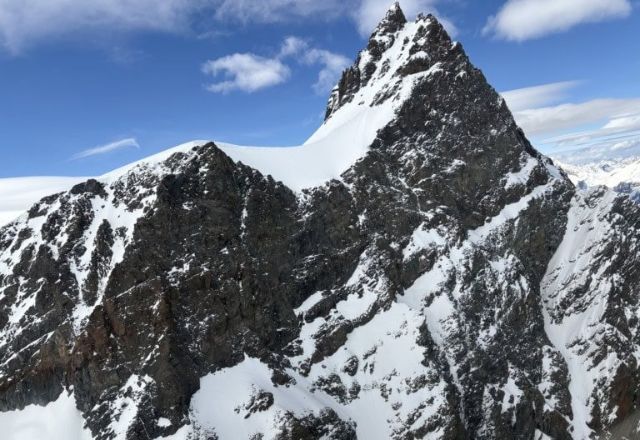 Corpos foram encontrados na montanha de Rimpfischhorn | Divulgação/Polícia de Valais
