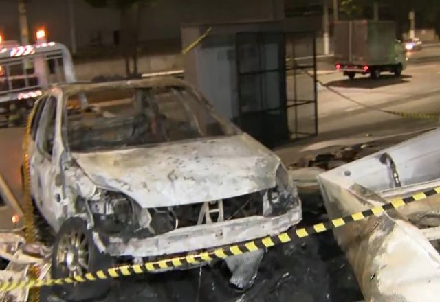 Área foi isolada para a realização da perícia | Reprodução