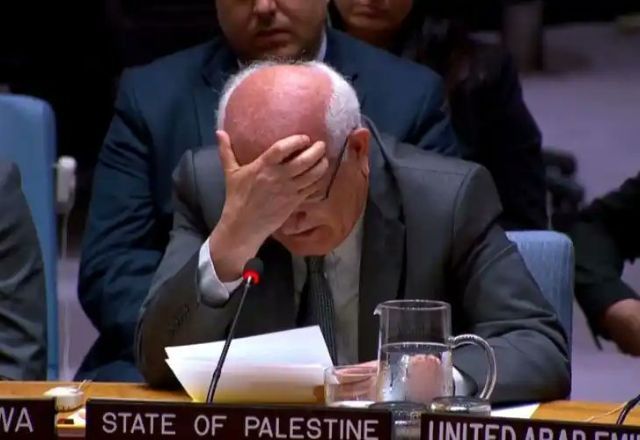Embaixador da Palestina chora ao falar sobre morte de crianças em Gaza; veja vídeo Embaixador da Palestina chora ao falar sobre morte de crianças em Gaza; veja vídeo