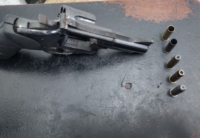 Arma e munição apreendida pela polícia | Divulgação