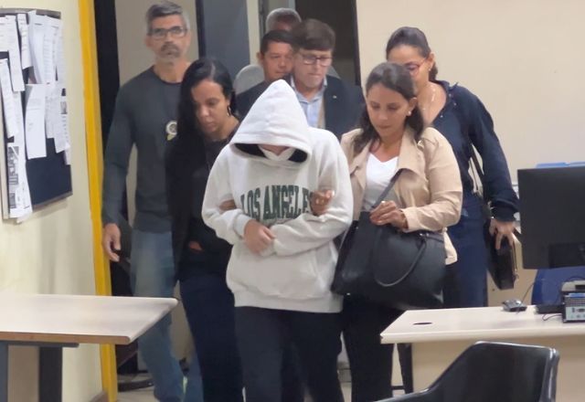 Júlia Andrade Carthemol se entregou à polícia na noite de terça-feira (4) | Reprodução