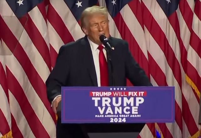 Donald Trump discursando na Flórida | Reprodução