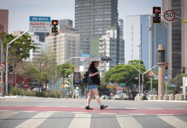 Calor intenso continua atuando em todo território paulista | Pablo Jacob