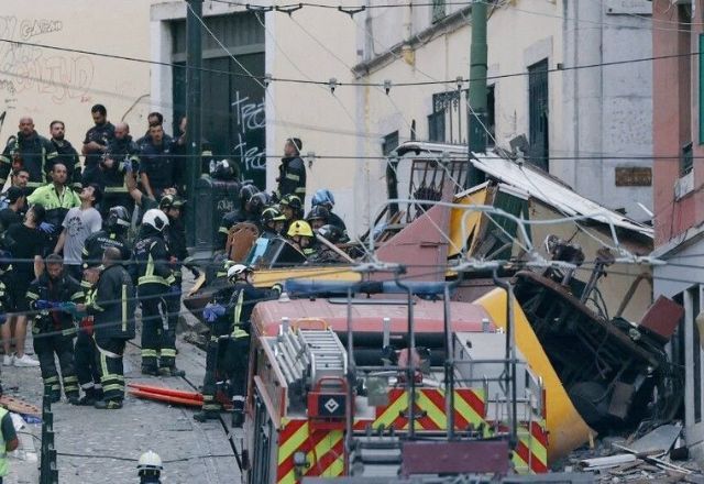 Portugal decreta luto nacional por descarrilhamento de bondinho em Lisboa Portugal decreta luto nacional por descarrilhamento de bondinho em Lisboa