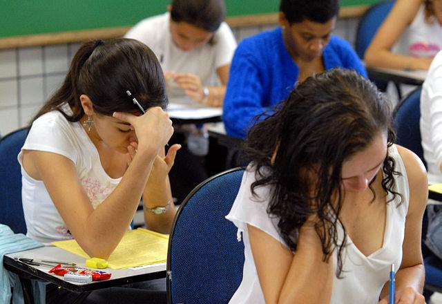 Frente Parlamentar anuncia "blitz" para fiscalizar Enem