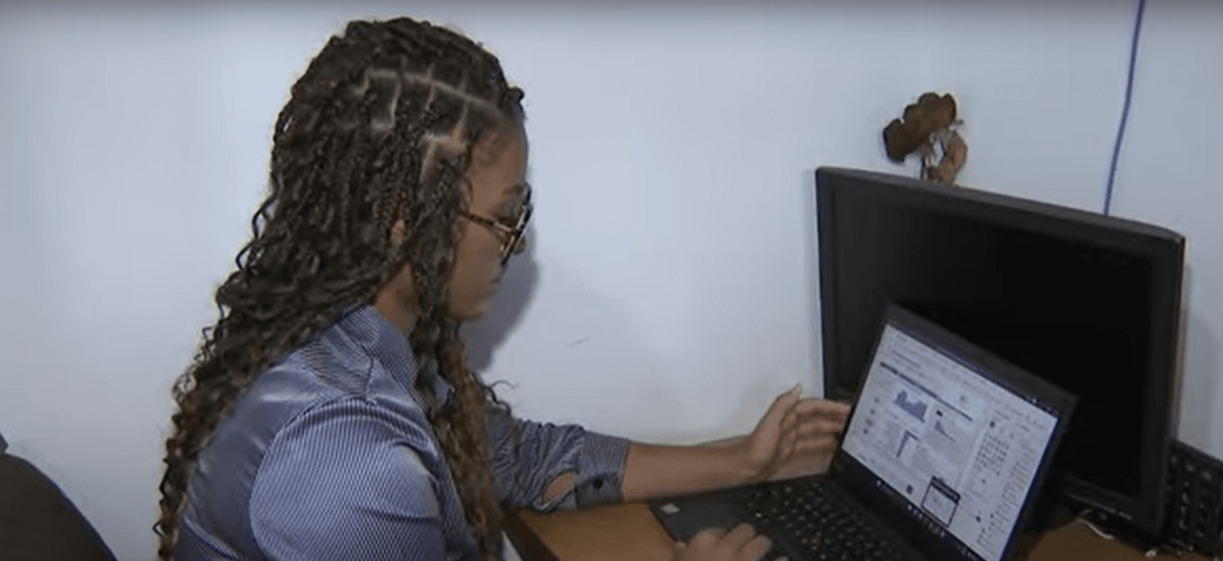 Projeto guarda-roupa social | Reprodução/SBT Brasil