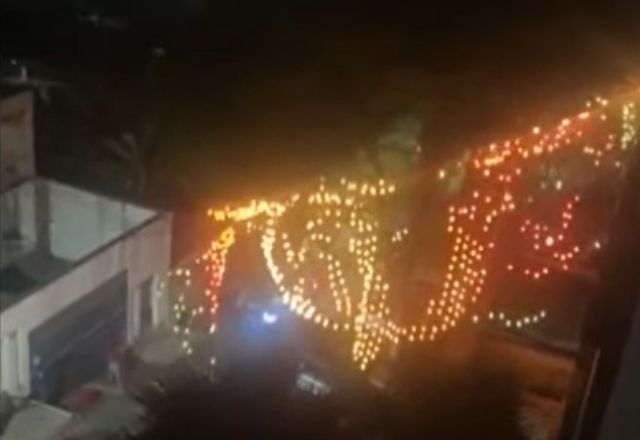 Balão cai em prédio e deixa rua sem energia em SP Balão cai em prédio e deixa rua sem energia em SP