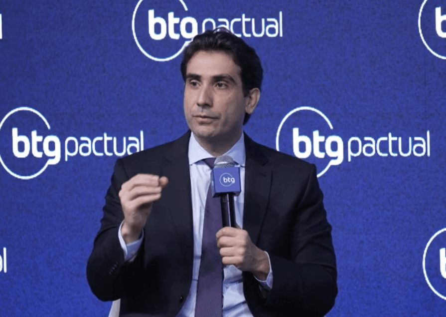 Gabriel Galípolo, presidente do BC, fala em evento do BTG Pactual | Reprodução