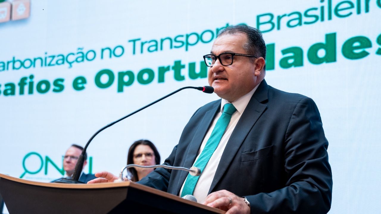 Ministro dos Transportes: Expectativa é boa para MP do Frete Ministro dos Transportes: Expectativa é boa para MP do Frete