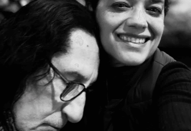 Gerald Thomas e Ana Cecília Costa em intervalo de espetáculo 'Fogo Alto' | Foto: Divulgação