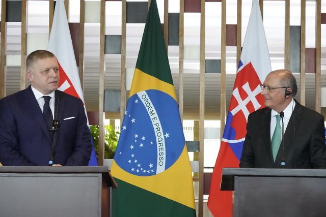 Alckmin comete gafe e confunde Eslováquia com Iugoslávia