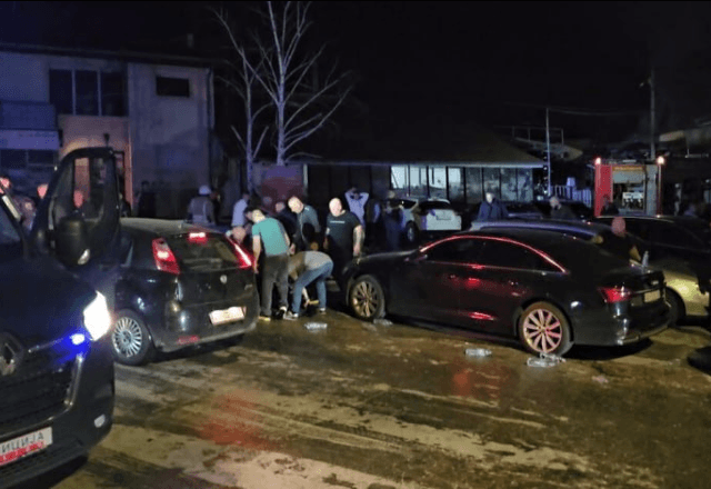 Fogo em casa noturna começou na madrugada, durante show de banda pop local | Reprodução/X/Twitter