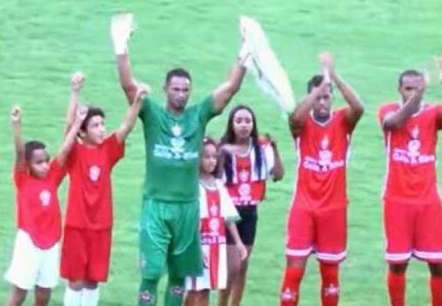 Goleiro Bruno é contratado pelo Rio Branco do Acre