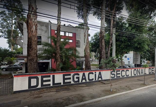 Pessoa morre carbonizada em incêndio no centro de São Paulo Pessoa morre carbonizada em incêndio no centro de São Paulo