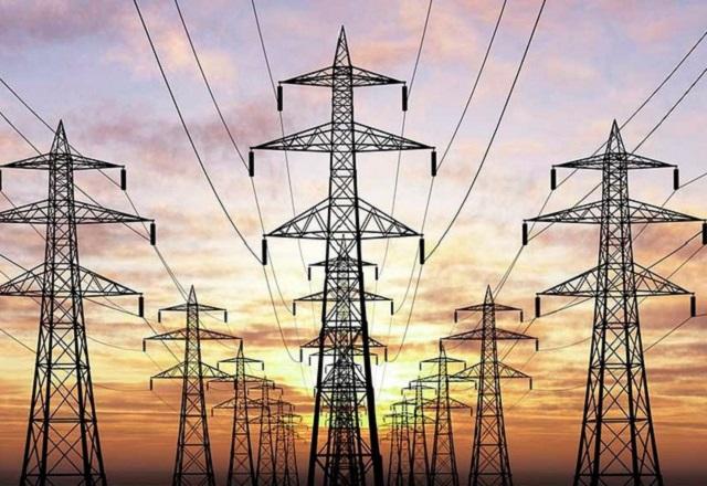 Torres de transmissão de energia (Divulgação/Governo Federal)