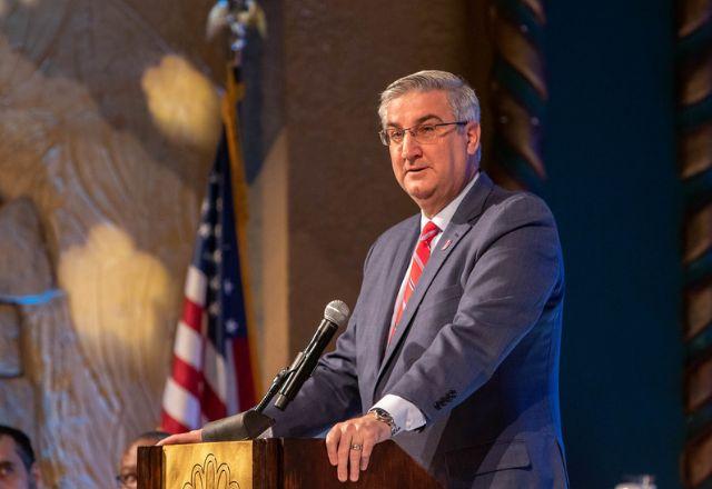 Lei foi sancionada pelo governador Eric Holcomb | Flickr/Governo de Indiana