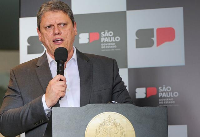 Tarcísio veta PL que cria programa de proteção a professor vítima de violência em escolas Tarcísio veta PL que cria programa de proteção a professor vítima de violência em escolas