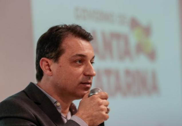 O governador afastado de Santa Catarina, Carlos Moisés. Foto: Maurício Vieira/Governo de Santa Catarina