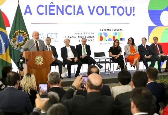 Governo quer usar a inteligência artificial para aprimorar as políticas públicas no Brasil | Agência Brasil