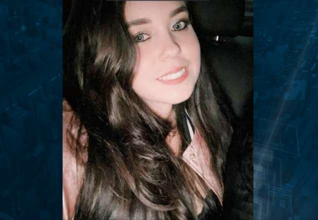 Grávida assassinada a pauladas pelo ex-namorado é enterrada no Rio Grávida assassinada a pauladas pelo ex-namorado é enterrada no Rio