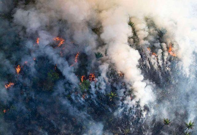 Brasil registra pior julho de queimadas em 20 anos, diz Inpe