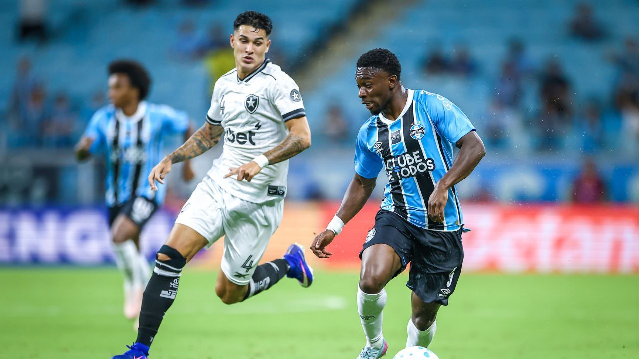 Botafogo x Grêmio: equipes chegam pressionadas e buscam melhorar a situação na tabela | FOTO: LUCAS UEBEL/GREMIO FBPA